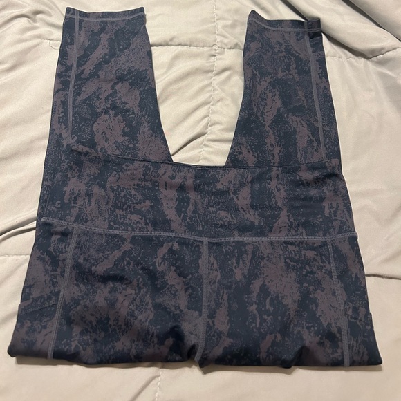 Zyia light and tight charcoal mood capri - Picture 2 of 5